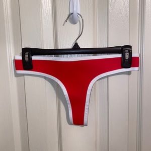 Hoaka Hawai’i Red Bottoms